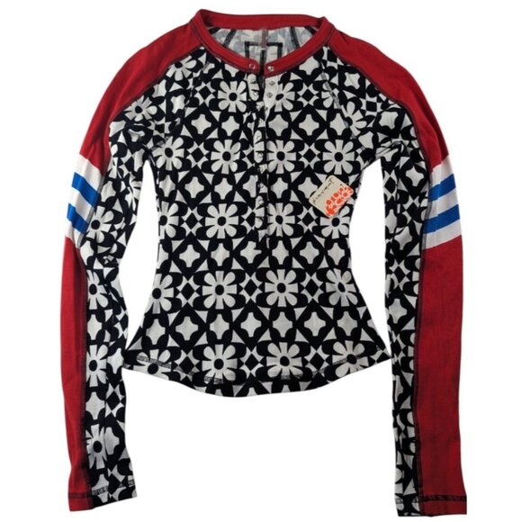 FP Movement by Free People Kick Off Printed Layer Top Black Red White Graphic L - Picture 5 of 16